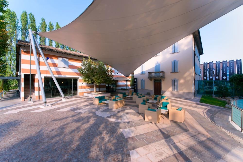 Hotel Villa Ducale Parma Exterior foto